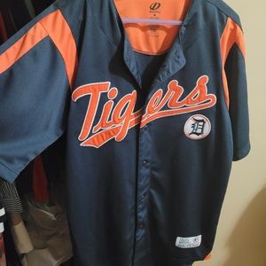 Men's Medium Tigers Jersey